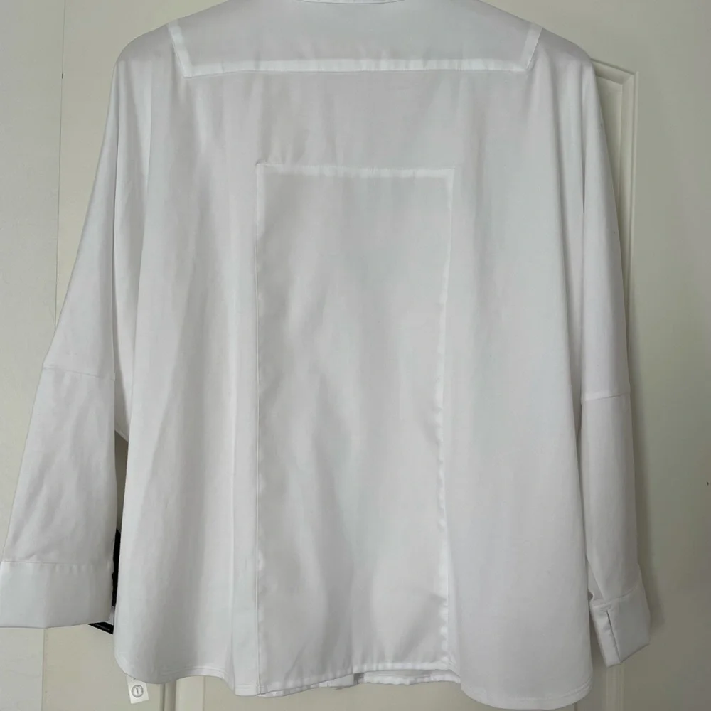 CALYPSO POPLIN JERSEY BUTTON DOWN SHIRT - Picture 2 of 4